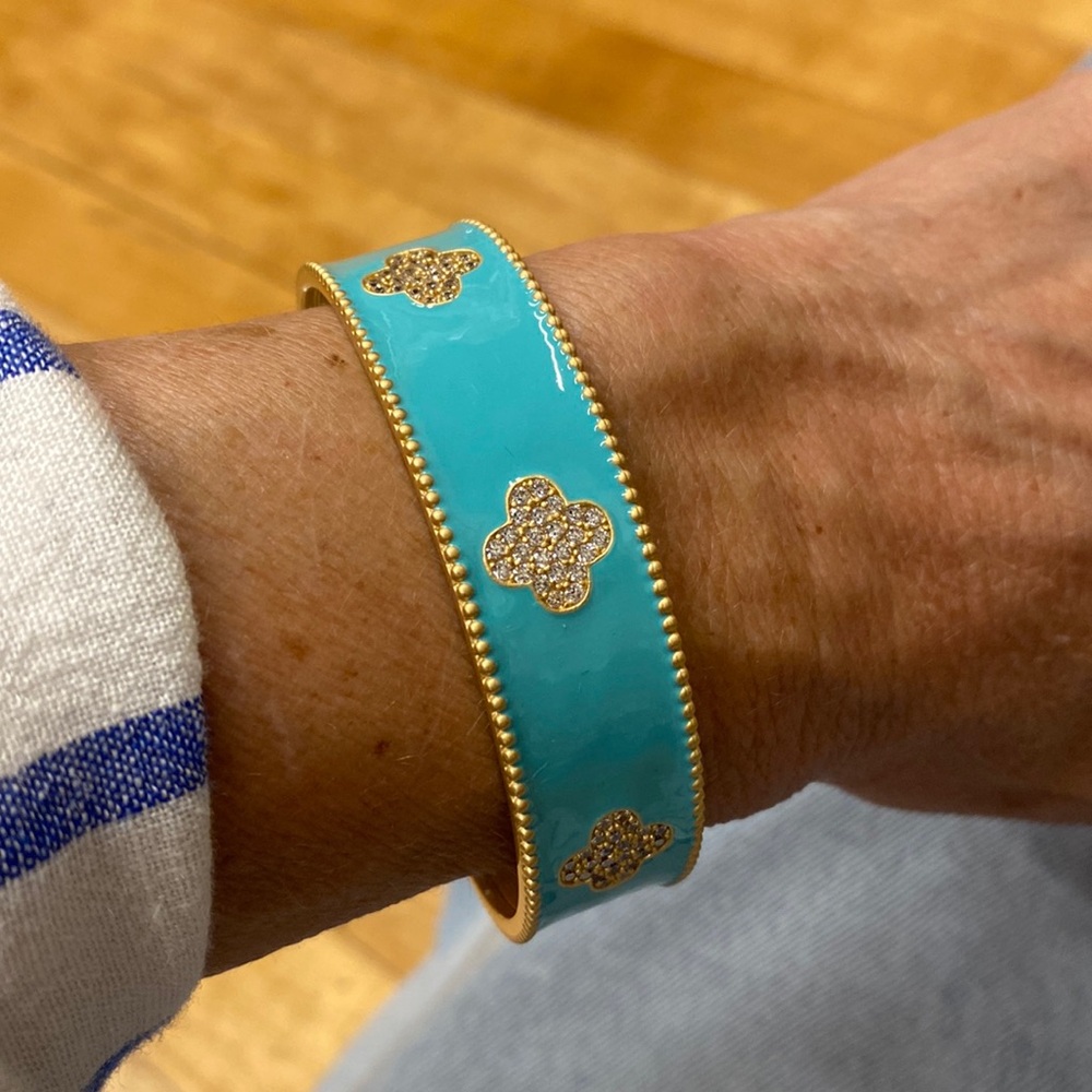 NWT Turquoise Clover Cuff